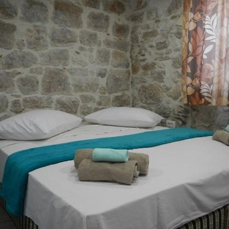 Apartments Valter Tisno Exterior foto